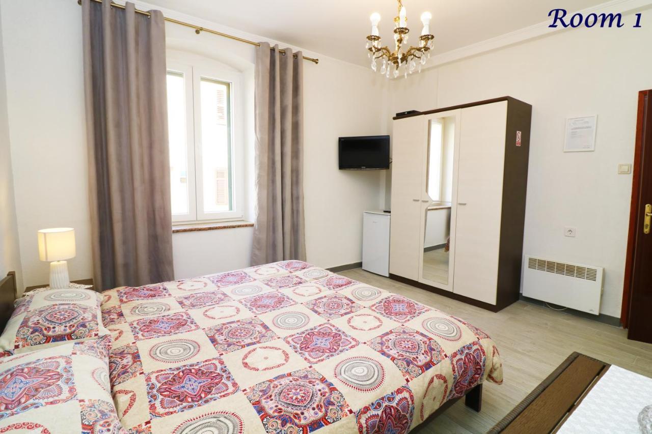Old Town Rooms And Apartment Poreč Zewnętrze zdjęcie