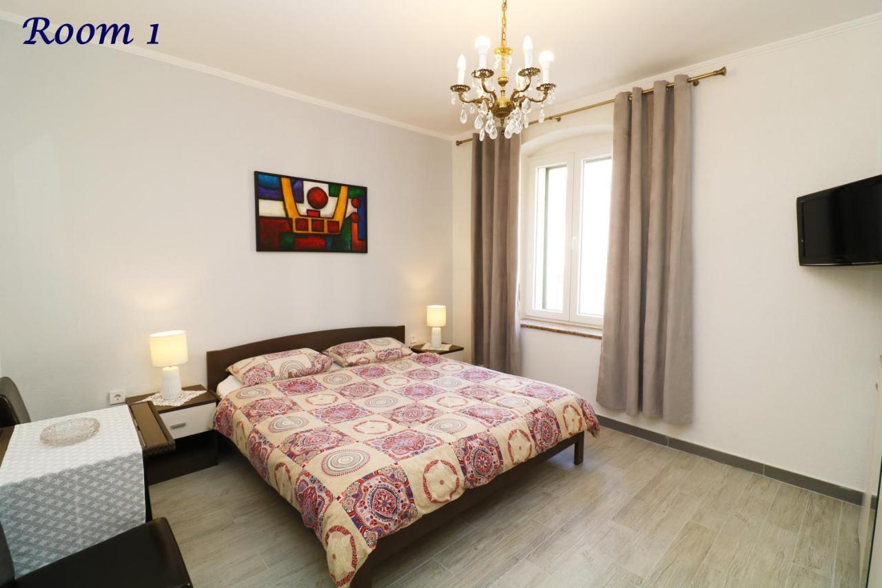 Old Town Rooms And Apartment Poreč Zewnętrze zdjęcie